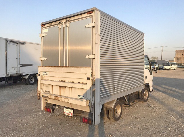 マツダタイタンアルミバン小型（2t・3t）[写真02]