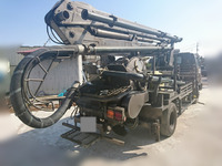 いすゞフォワードジャストンコンクリートポンプ車中型（4t）[写真02]