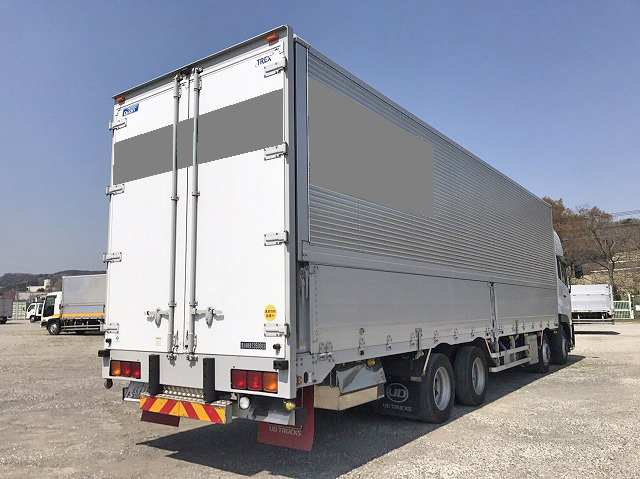 UDトラックスクオンアルミウイング大型（10t）[写真02]