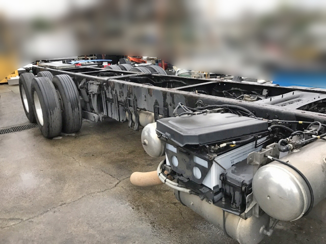 日野プロフィアシャーシ大型（10t）[写真02]