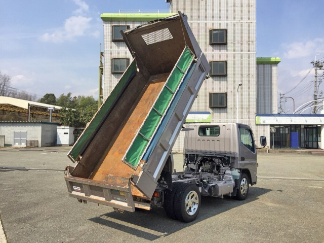 三菱ふそうキャンターダンプ小型（2t・3t）[写真02]