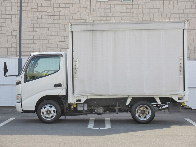 トヨタダイナカーテン車小型（2t・3t）[写真05]