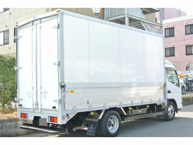 三菱ふそうキャンターパネルウイング小型（2t・3t）[写真02]