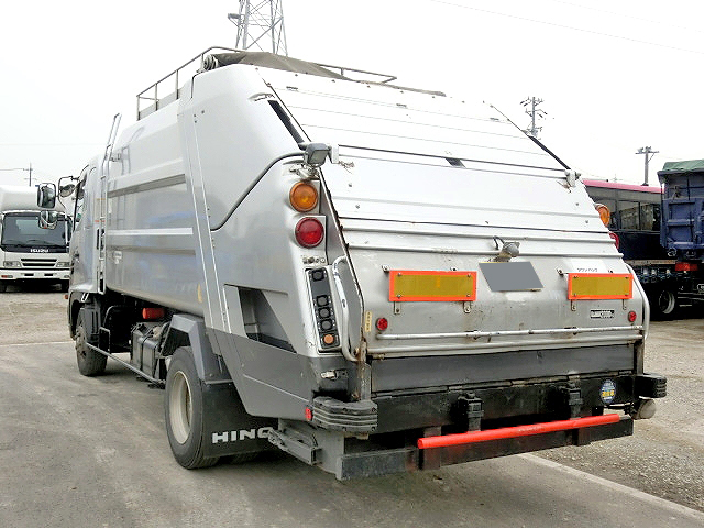日野レンジャーパッカー車（塵芥車）中型（4t）[写真02]