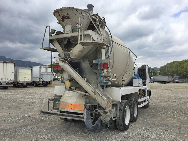 日野レンジャーミキサー車（コンクリートミキサー）増トン（6t・8t）[写真02]