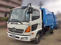 日野レンジャーパッカー車（塵芥車）中型（4t）[写真01]