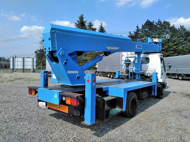 いすゞフォワードジャストン高所作業車中型（4t）[写真02]