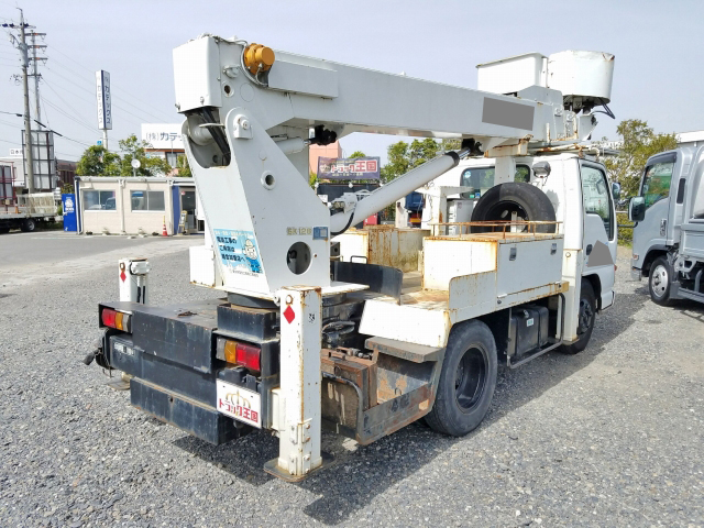 いすゞエルフ高所作業車小型（2t・3t）[写真02]