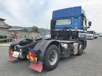 UDトラックスクオントレーラーヘッド（トラクターヘッド）大型（10t）[写真02]