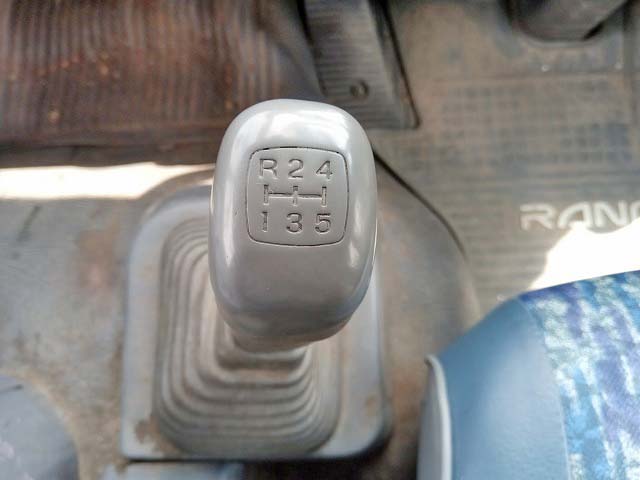 日野レンジャートラッククレーン中型（4t）[写真22]