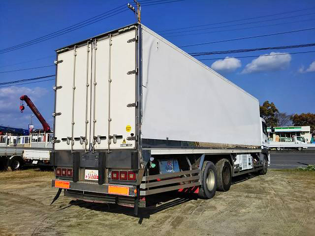 UDトラックスクオン冷凍車（冷蔵車）大型（10t）[写真02]