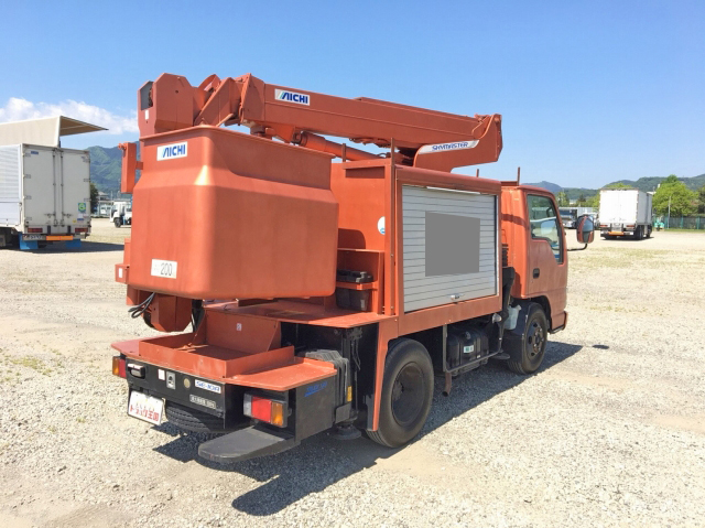 いすゞエルフ高所作業車小型（2t・3t）[写真02]