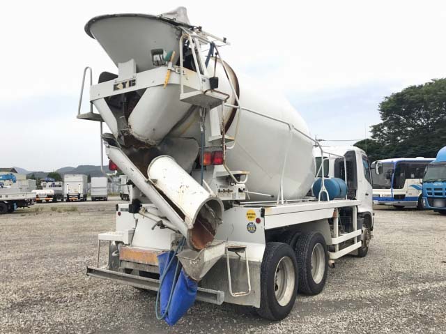 日野レンジャーミキサー車（コンクリートミキサー）増トン（6t・8t）[写真02]