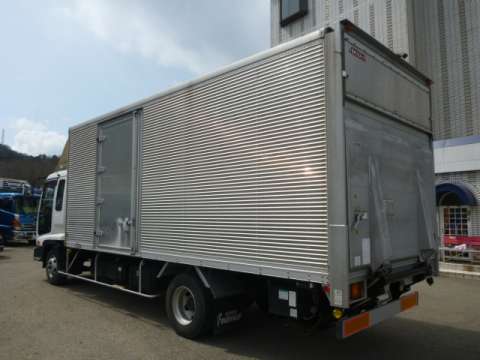 いすゞフォワードアルミバン中型（4t）[写真02]