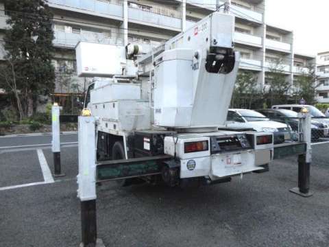 いすゞエルフ高所作業車小型（2t・3t）[写真02]