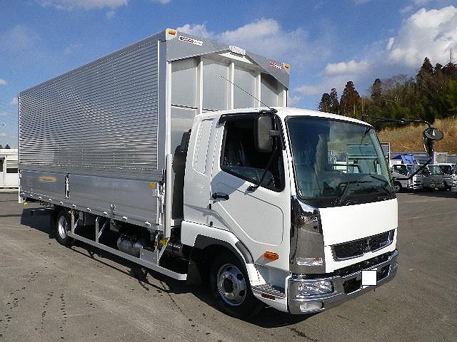 三菱ふそうファイターアルミウイング中型（4t）[写真02]