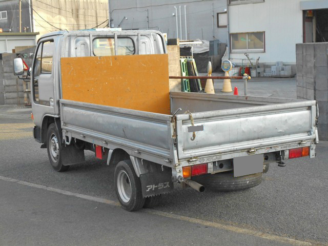 日産アトラス平ボディ小型（2t・3t）[写真02]