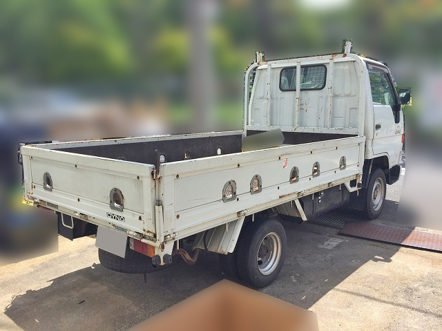 トヨタダイナ平ボディ小型（2t・3t）[写真02]