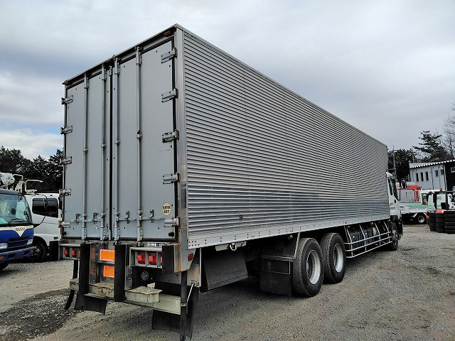 いすゞギガ冷凍車（冷蔵車）大型（10t）[写真02]