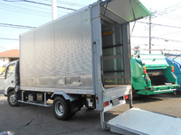 日野デュトロアルミバン小型（2t・3t）[写真02]