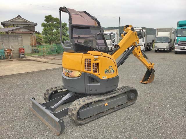 ヤンマーミニユンボ（ミニバックホー）[写真02]
