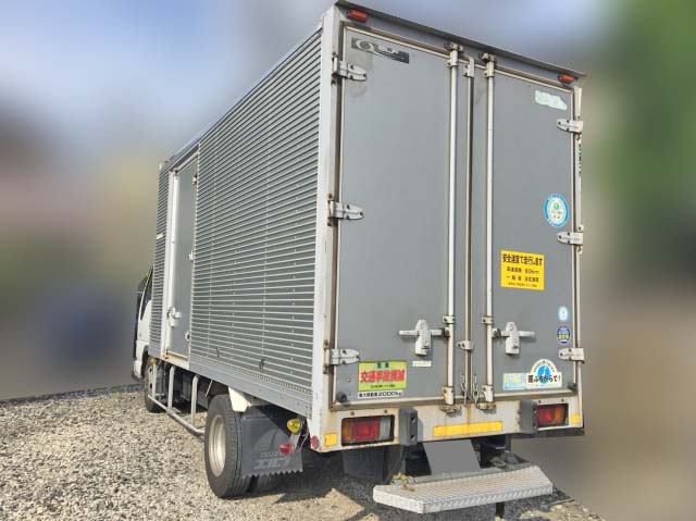 いすゞエルフアルミバン小型（2t・3t）[写真02]