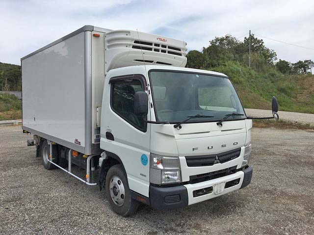 三菱ふそうキャンター冷凍車（冷蔵車）小型（2t・3t）[写真02]