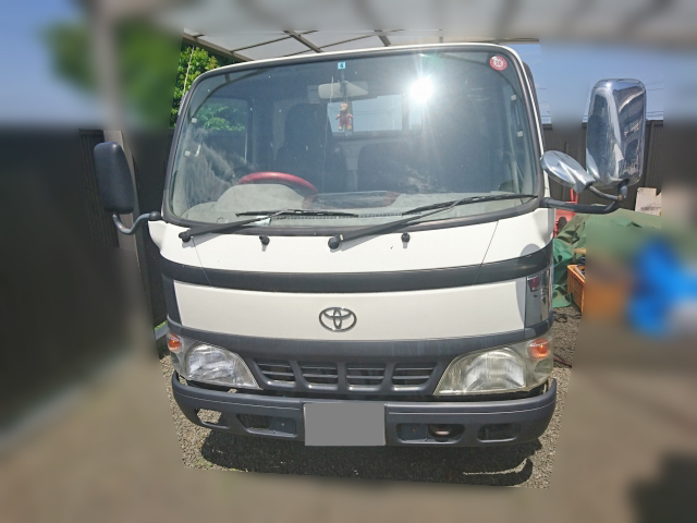 トヨタトヨエース平ボディ小型（2t・3t）[写真02]