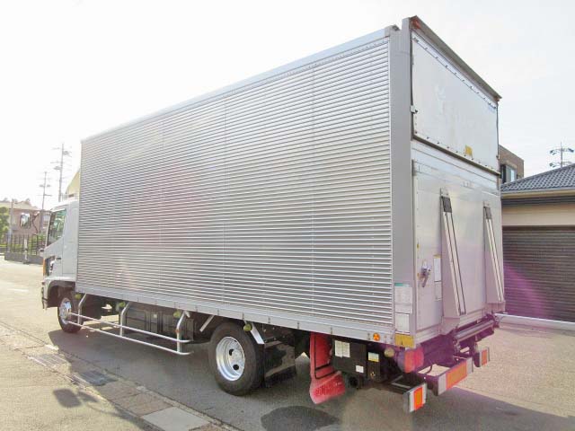 日野レンジャーアルミバン中型（4t）[写真02]