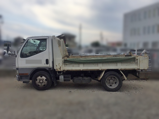 三菱ふそうキャンターダンプ小型（2t・3t）[写真02]