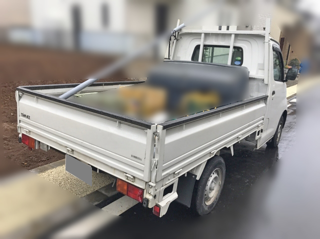 トヨタタウンエース平ボディ小型（2t・3t）[写真02]