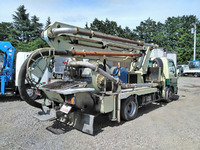 いすゞエルフコンクリートポンプ車小型（2t・3t）[写真02]