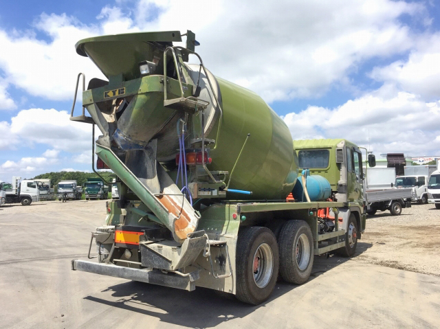 日野プロフィアミキサー車（コンクリートミキサー）大型（10t）[写真02]