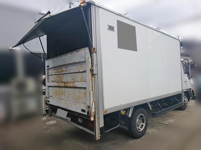 トヨタダイナ保冷バン小型（2t・3t）[写真02]