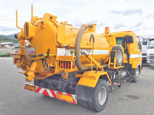 三菱ふそうファイター汚泥吸引車中型（4t）[写真02]