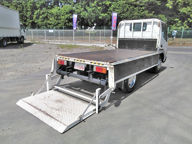 トヨタトヨエース平ボディ小型（2t・3t）[写真02]