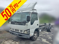 いすゞエルフシャーシ小型（2t・3t）[写真01]