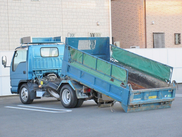 いすゞエルフローダーダンプ小型（2t・3t）[写真02]