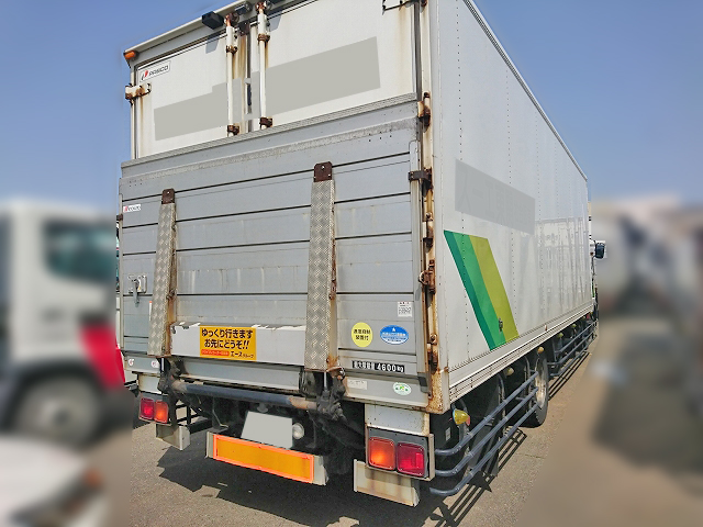 三菱ふそうファイターアルミバン増トン（6t・8t）[写真02]