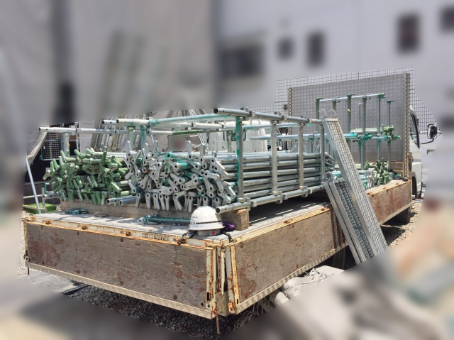 三菱ふそうキャンター平ボディ小型（2t・3t）[写真02]