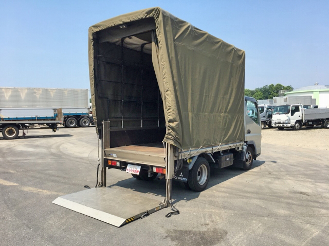 三菱ふそうキャンターガッツ幌車小型（2t・3t）[写真02]