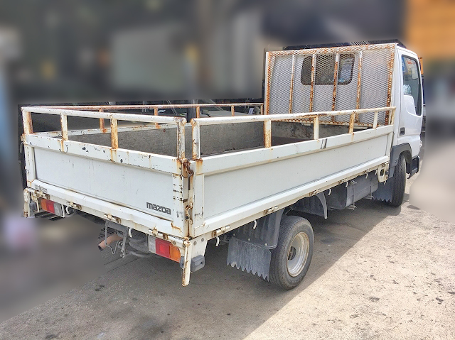 マツダタイタンダッシュ平ボディ小型（2t・3t）[写真02]