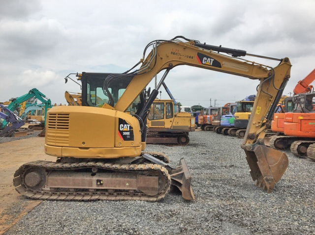 CATミニユンボ（ミニバックホー）[写真02]