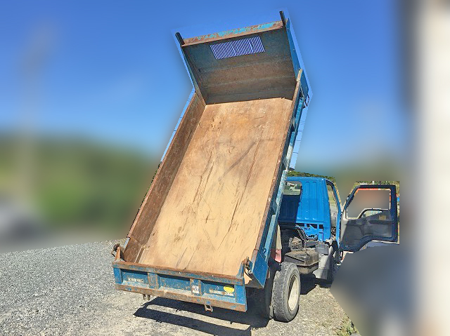 三菱ふそうキャンターダンプ小型（2t・3t）[写真02]