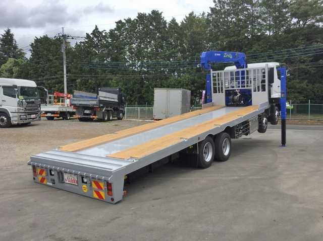 三菱ふそうスーパーグレートセルフクレーン4段大型（10t）[写真02]