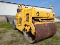 サカイ振動ローラ[写真01]