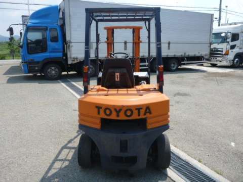 中古フォークリフト トヨタ 兵庫・奈良・広島 （5FD20）（3,790kg