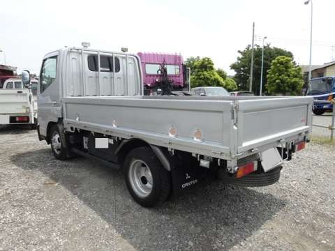 三菱ふそうキャンターガッツ平ボディ小型（2t・3t）[写真02]