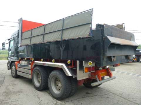 三菱ふそうスーパーグレートダンプ大型（10t）[写真02]