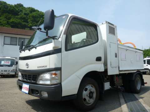 トヨタトヨエース活魚運搬車小型（2t・3t）KK-XZU302 [写真01]